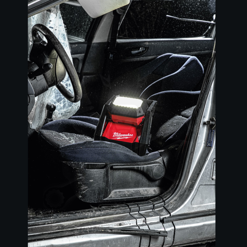 Szerelőlámpa (Termékvilá) M18, 4000 L 230V - akku nélkül- Milwaukee (M18 HOAL-0)