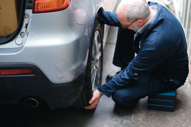 Aláfekvő-térdelő szivacs összecsukható, többfunkciós