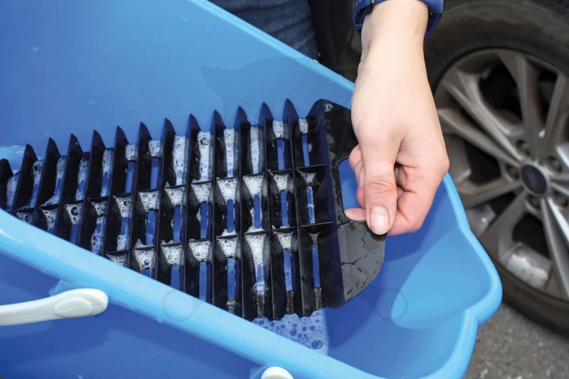 Vödör - Műanyag PP 15 literes + szennyfogó rács - Laser