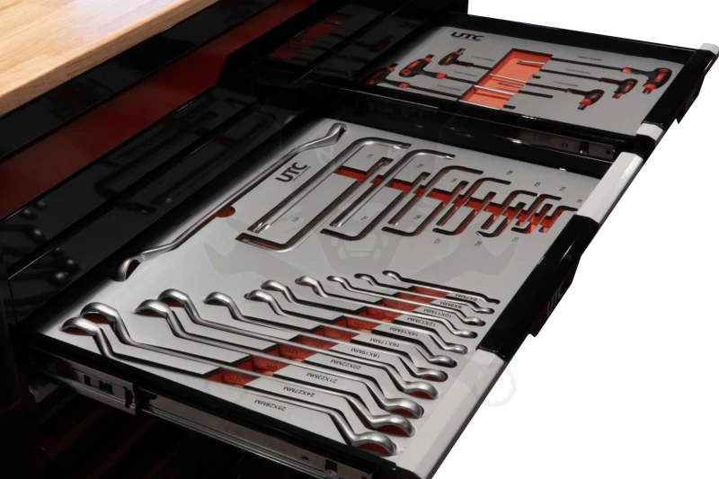Szerszámos kocsi gyári-felszerelt 267 db-os 13 fiókos szekrény - UTC