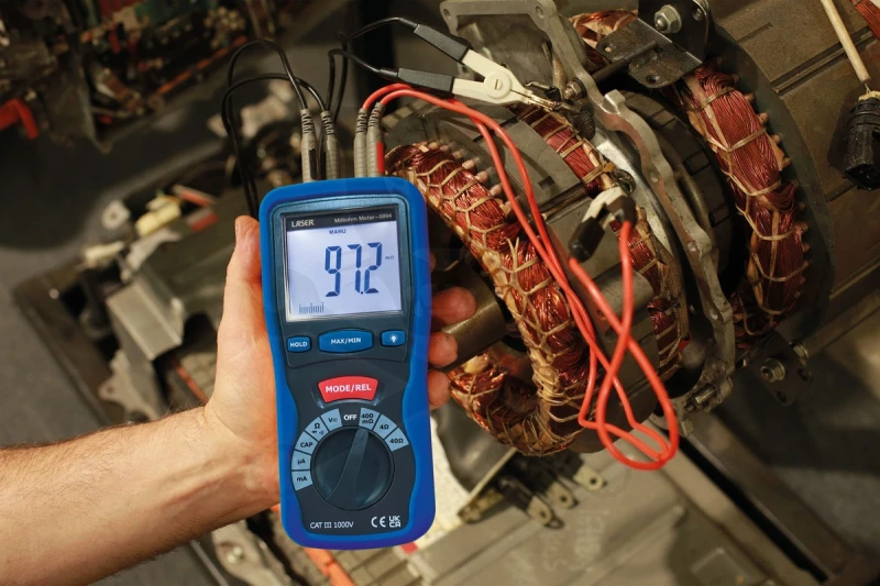 Multiméter, digitális DC 1000V / AC 750V CAT III. - Laser