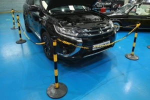 Kordon készlet - 25 m műanyag lánc - 6 oszlopos kivitel fekete-sárga